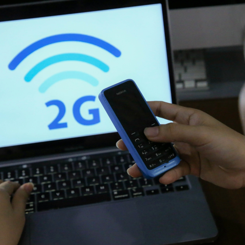 Cháy tại hàng điện thoại 4G vì 2G chuẩn bị cắt sóng